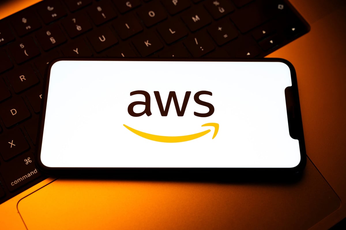 <span id="hs_cos_wrapper_name" class="hs_cos_wrapper hs_cos_wrapper_meta_field hs_cos_wrapper_type_text" style="" data-hs-cos-general-type="meta_field" data-hs-cos-type="text" >Which Are the Leading AWS Partners for AI and Data Modernization in Germany?</span>